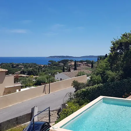 Villa 4 Pieces Avec Piscine Privee, - Fr-1-780-94 *